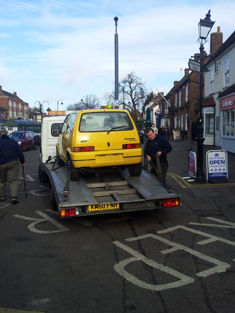 Strapping the Cinquecento down