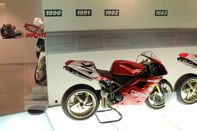 Ducati 916