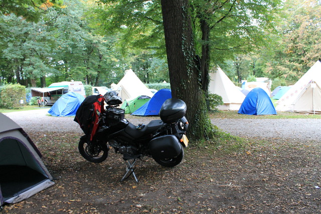 English chap on a Suzuki V-Strom